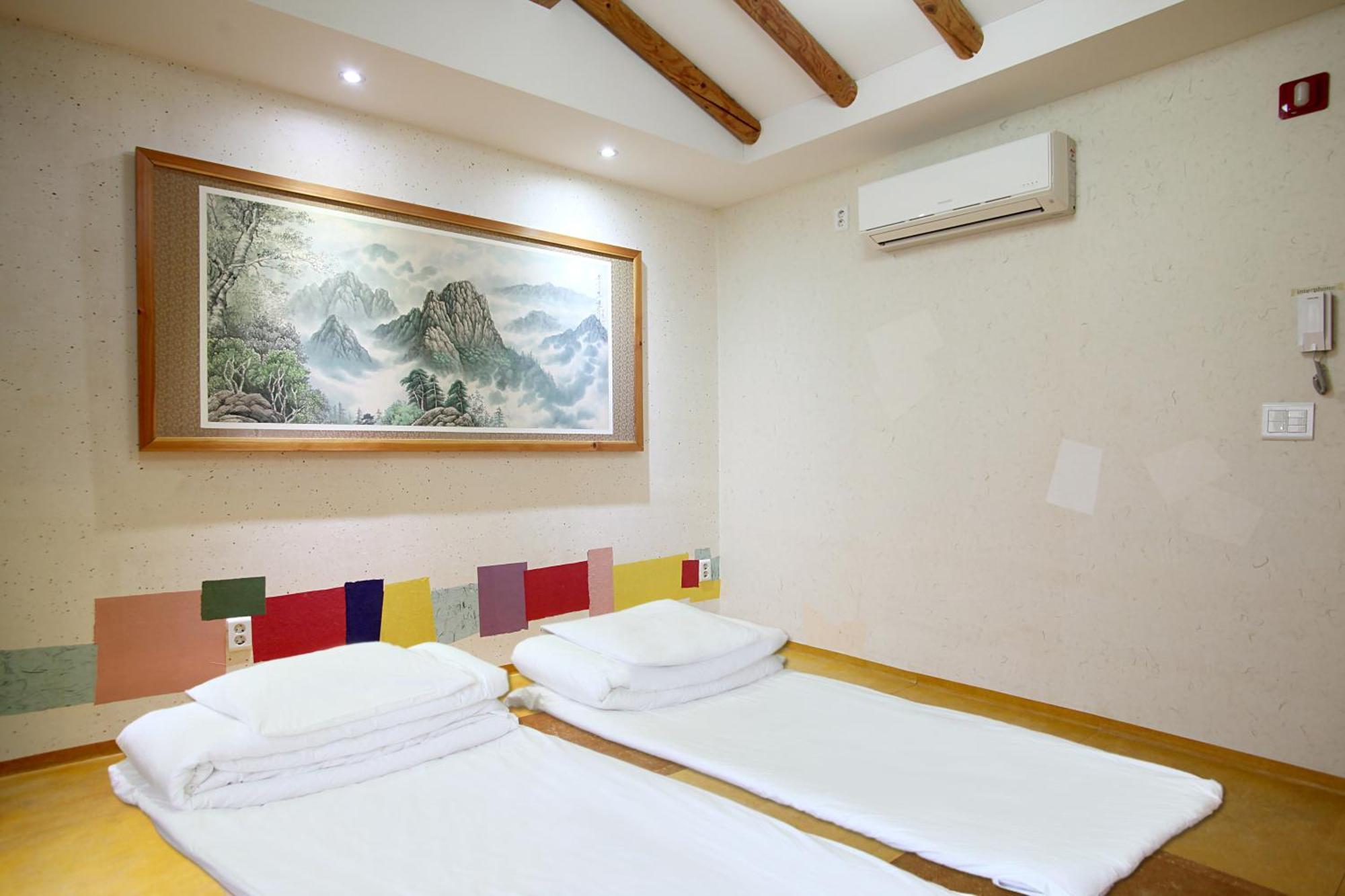 Jeonju Hanok Taejogung Hotel Pokoj fotografie